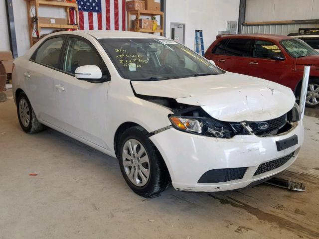 KNAFU4A22B5345281 - 2011 KIA FORTE EX WHITE photo 1