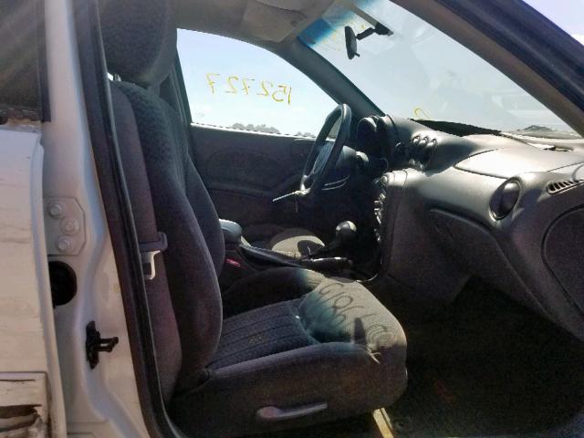 1G2NE52F22C218596 - 2002 PONTIAC GRAND AM S WHITE photo 5