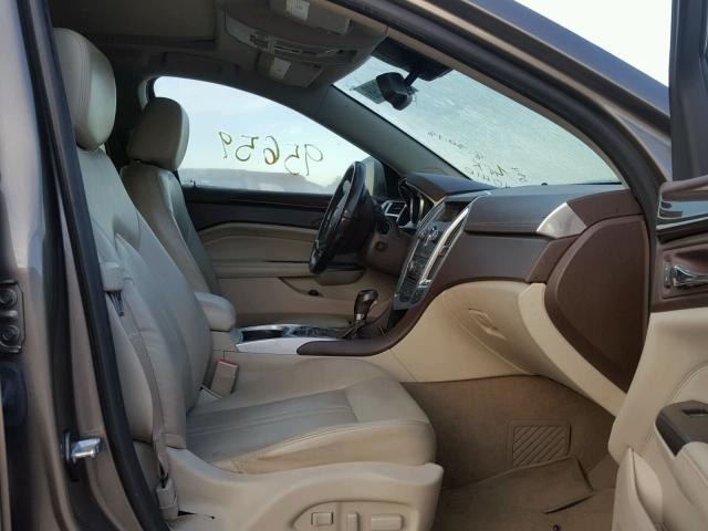 3GYFNAE35CS610410 - 2012 CADILLAC SRX LUXURY BROWN photo 5