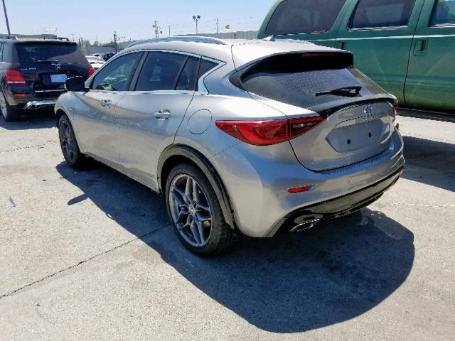 SJKCH5CP7JA054058 - 2018 INFINITI QX30 BASE SILVER photo 3