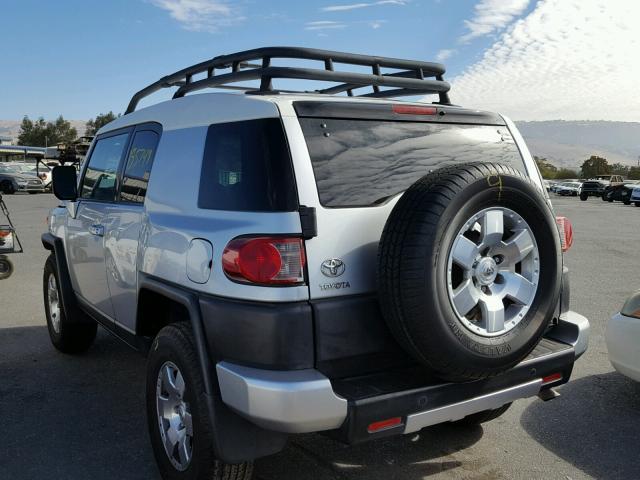 JTEBU11F68K014146 - 2008 TOYOTA FJ CRUISER SILVER photo 3