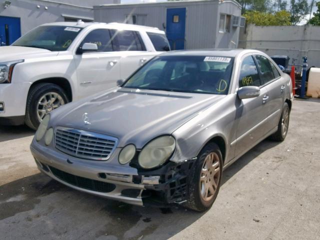 WDBUF65J84A412038 - 2004 MERCEDES-BENZ E 320 SILVER photo 2