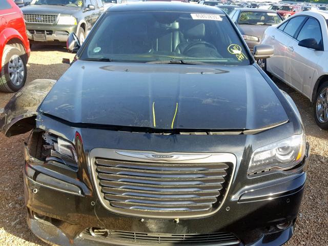 2C3CCADT2DH672629 - 2013 CHRYSLER 300C VARVA BLACK photo 7