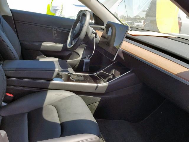 5YJ3E1EA9JF061985 - 2018 TESLA MODEL 3 BLACK photo 5