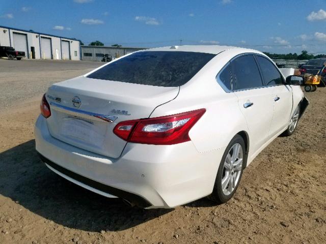 1N4BL3AP5HC171503 - 2017 NISSAN ALTIMA 3.5 WHITE photo 4