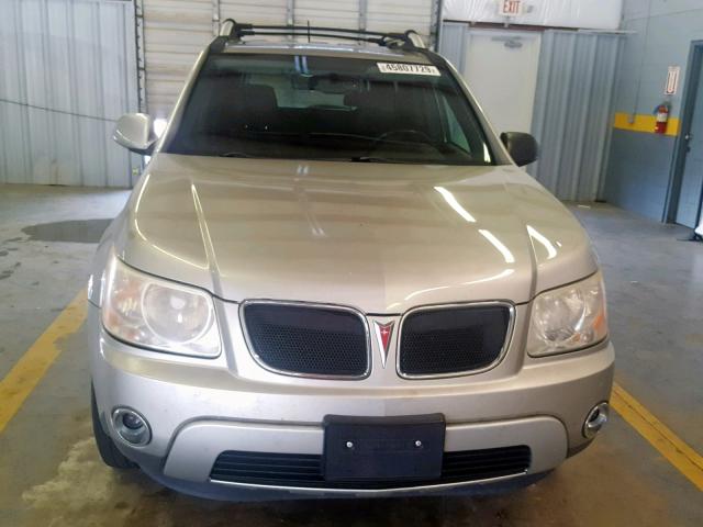 2CKDL63F376066130 - 2007 PONTIAC TORRENT SILVER photo 9