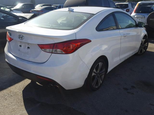 KMHDH6AE6DU018150 - 2013 HYUNDAI ELANTRA CO WHITE photo 4