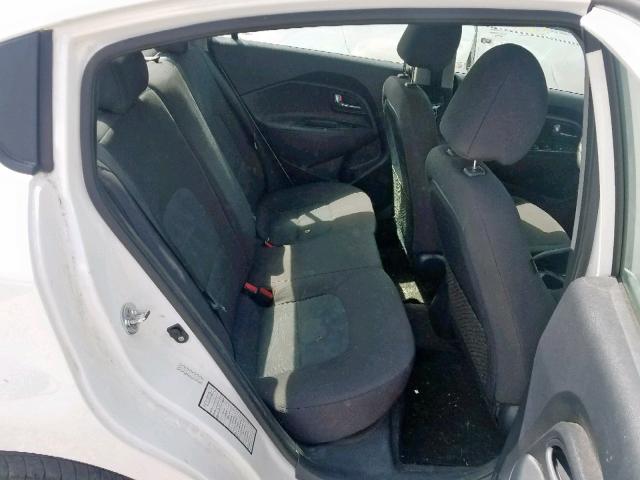 KNADM4A3XG6603404 - 2016 KIA RIO LX WHITE photo 6