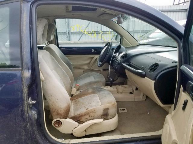 3VWCC21CXYM495547 - 2000 VOLKSWAGEN NEW BEETLE ლურჯი ფოტო 5