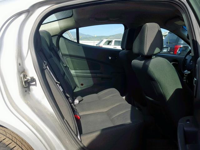 2G2WP522841232426 - 2004 PONTIAC GRAND PRIX SILVER photo 6