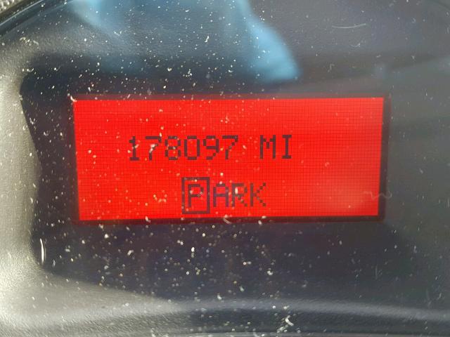 2G2WP522841232426 - 2004 PONTIAC GRAND PRIX SILVER photo 8