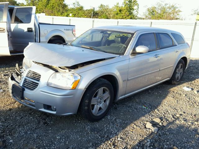 2D4FV47V67H713532 - 2007 DODGE MAGNUM SXT SILVER photo 2