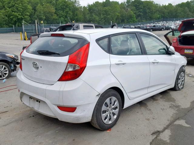 KMHCT5AEXHU335214 - 2017 HYUNDAI ACCENT SE WHITE photo 4