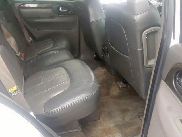 1GKDT13S542310977 - 2004 GMC ENVOY WHITE photo 6