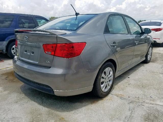 KNAFU4A29C5595022 - 2012 KIA FORTE EX GRAY photo 4