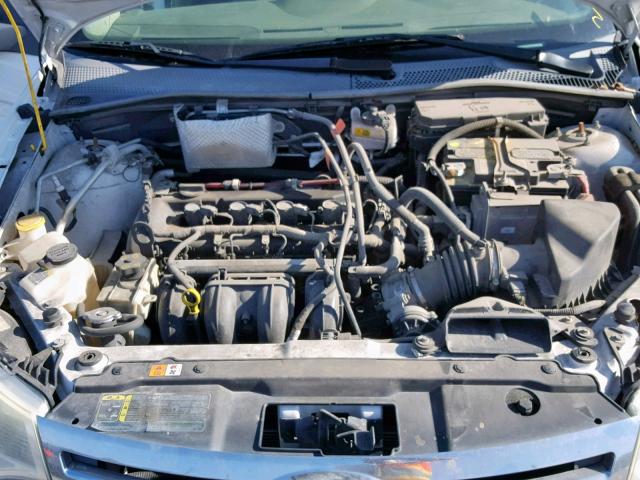 1FAHP34N18W236953 - 2008 FORD FOCUS S/SE WHITE photo 7