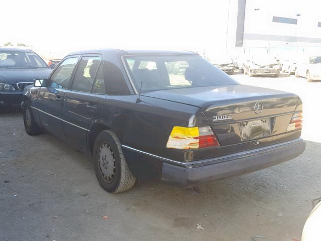 WDBEA32EXPB959853 - 1993 MERCEDES-BENZ 300 E BLACK photo 3