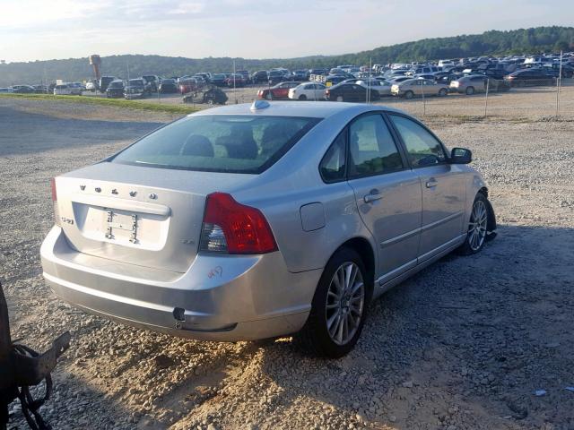 YV1382MSXA2490511 - 2010 VOLVO S40 2.4I SILVER photo 4