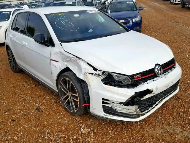 3VW447AU6HM067126 - 2017 VOLKSWAGEN GTI S/SE WHITE photo 1