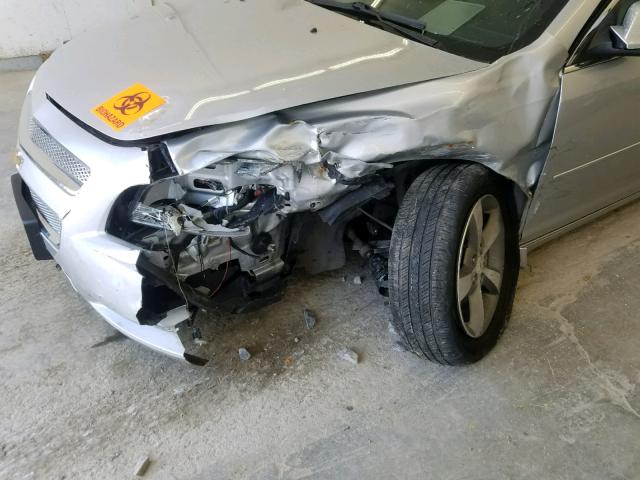 1G1ZC5E05CF145971 - 2012 CHEVROLET MALIBU 1LT 银色 照片 9