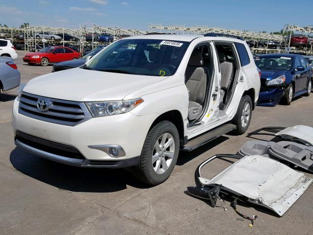 5TDBK3EH6CS149226 - 2012 TOYOTA HIGHLANDER WHITE photo 2