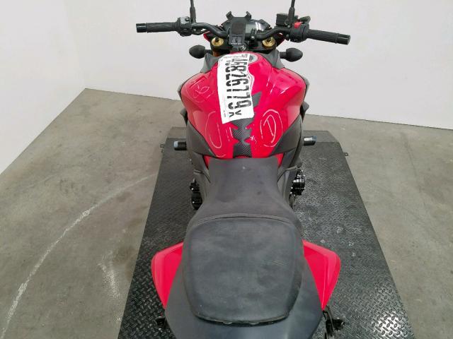 JS1C533D2J2100308 - 2018 SUZUKI GSX-S750 RED photo 19