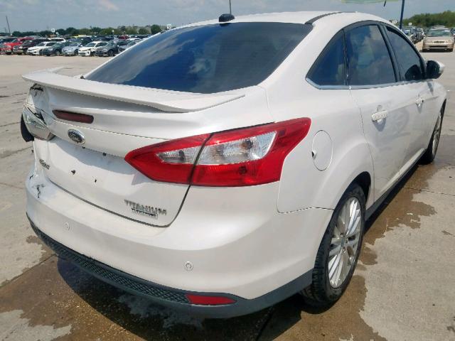 1FADP3J24DL180933 - 2013 FORD FOCUS TITA WHITE photo 4