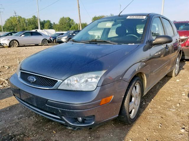 1FAHP37N57W340968 - 2007 FORD FOCUS ZX5 GRAY photo 2