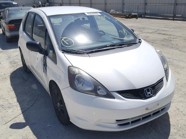 JHMGE8H21AS004695 - 2010 HONDA FIT WHITE photo 1