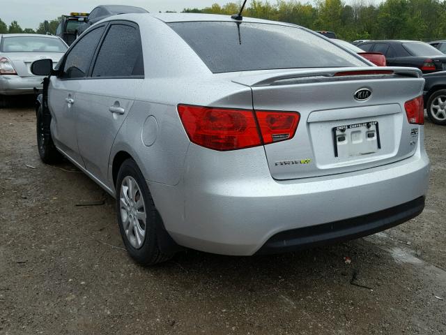 KNAFU4A29D5689743 - 2013 KIA FORTE EX SILVER photo 3