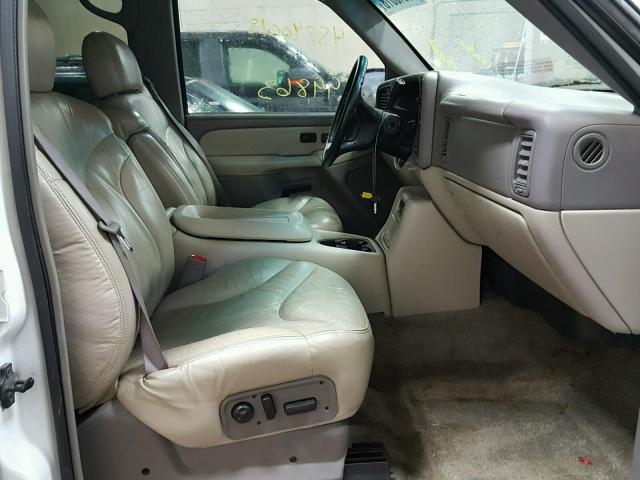 1GKEK13Z42J230917 - 2002 GMC YUKON WHITE photo 5