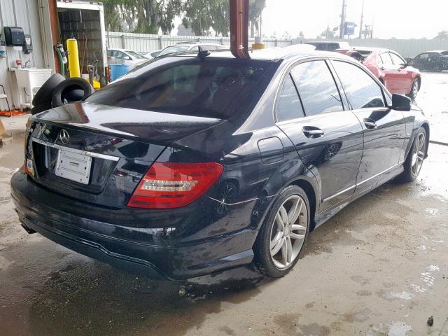 WDDGF4HB5CA607302 - 2012 MERCEDES-BENZ C 250 BLACK photo 4