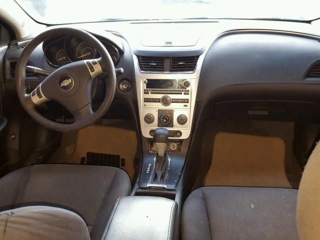 1G1ZC5EU0CF272355 - 2012 CHEVROLET MALIBU 1LT GOLD photo 9