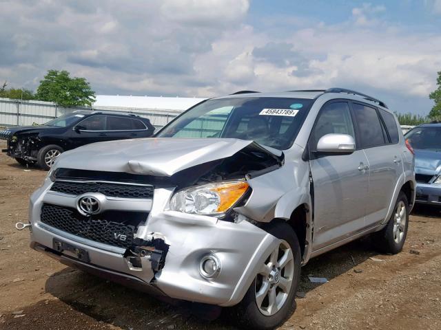 2T3DK4DV4AW014957 - 2010 TOYOTA RAV4 LIMIT SILVER photo 2