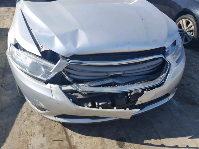 1FAHP2E88DG193381 - 2013 FORD TAURUS SEL SILVER photo 9