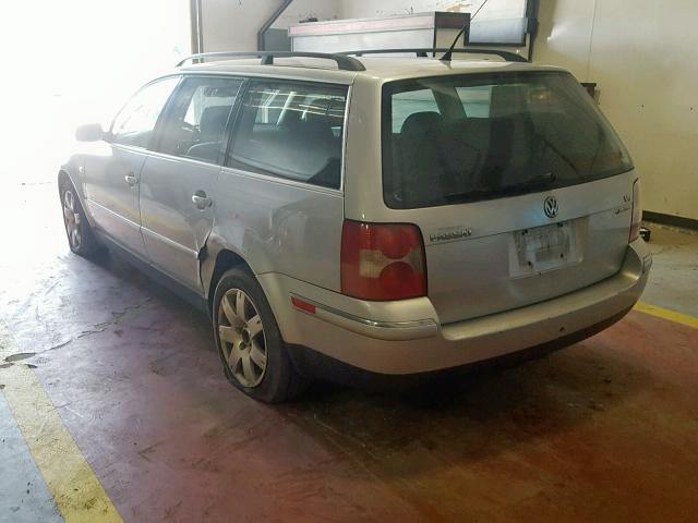 WVWYH63BX2E197292 - 2002 VOLKSWAGEN PASSAT GLX 银色 照片 3