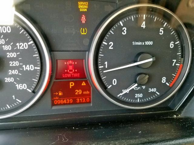 WBAVM5C52DVV90206 - 2013 BMW X1 XDRIVE3 Білий фото 8