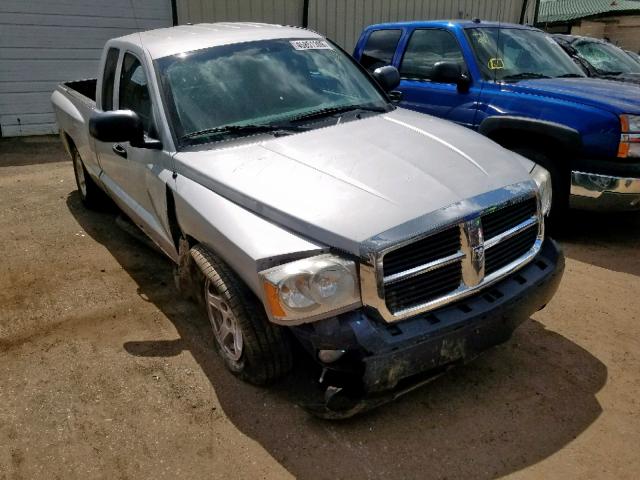 1D7HW42K67S137813 - 2007 DODGE DAKOTA SLT SILVER photo 1