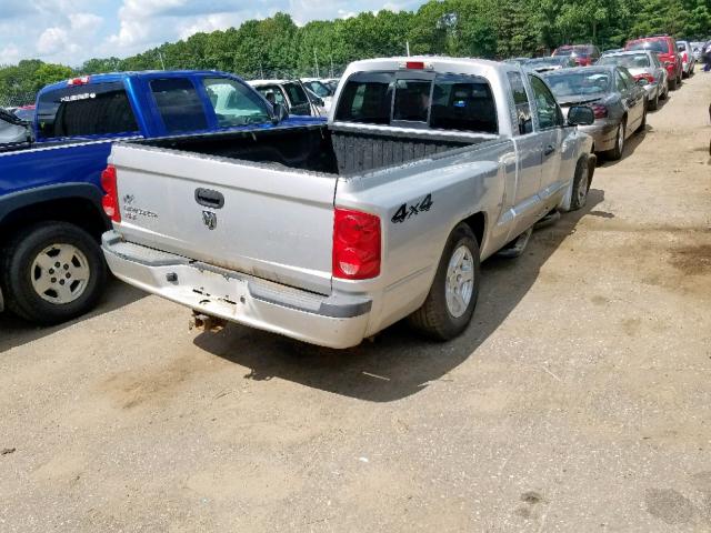 1D7HW42K67S137813 - 2007 DODGE DAKOTA SLT SILVER photo 4