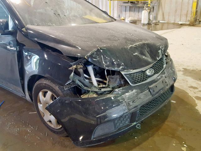 KNAFU4A28D5734347 - 2013 KIA FORTE EX BLACK photo 9