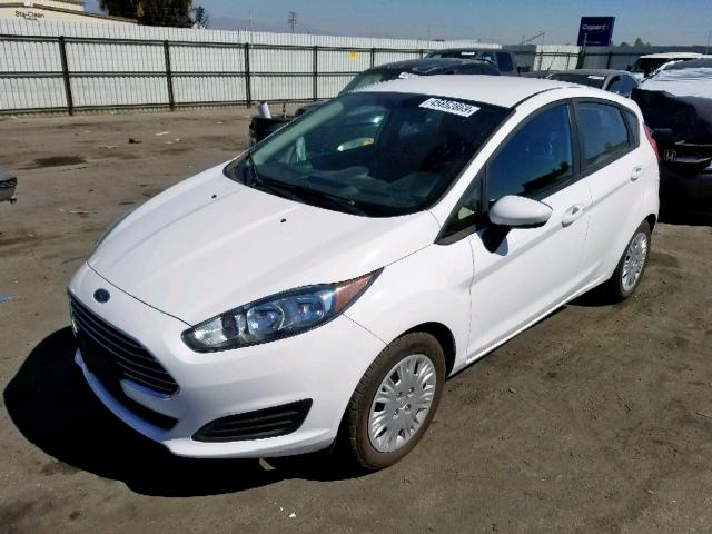 3FADP4TJ6GM136526 - 2016 FORD FIESTA S WHITE photo 2