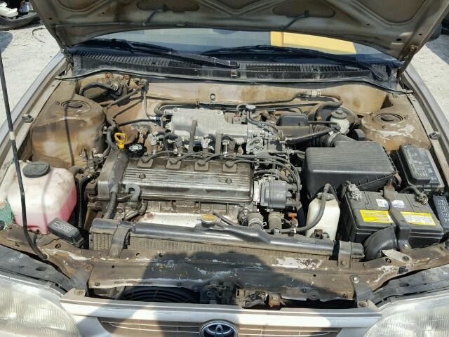 2T1BA05E9TC107066 - 1996 TOYOTA COROLLA DX GOLD photo 7