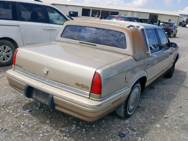 1C3XV66R3PD184883 - 1993 CHRYSLER NEW YORKER GOLD photo 4