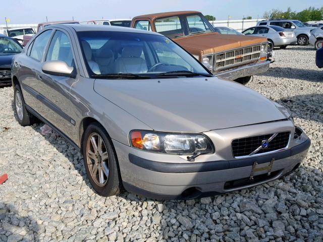 YV1RS61R522133940 - 2002 VOLVO S60 GOLD photo 1