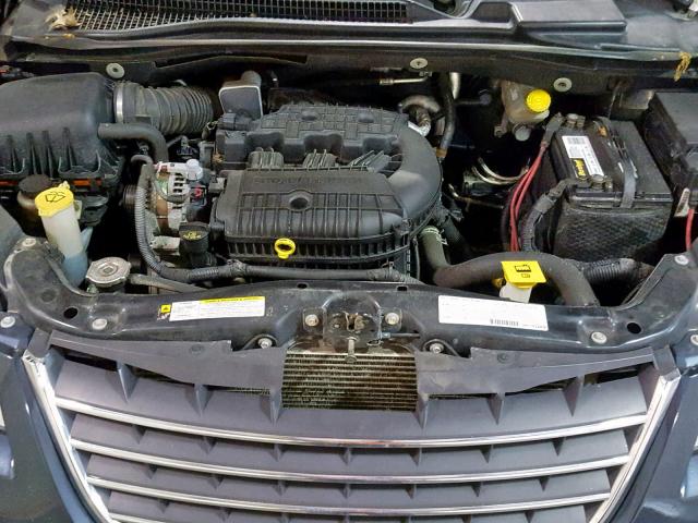 2A8HR64X48R614630 - 2008 CHRYSLER TOWN & COU BLUE photo 7