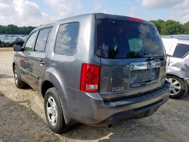 5FNYF4H23CB013359 - 2012 HONDA PILOT LX GRAY photo 3