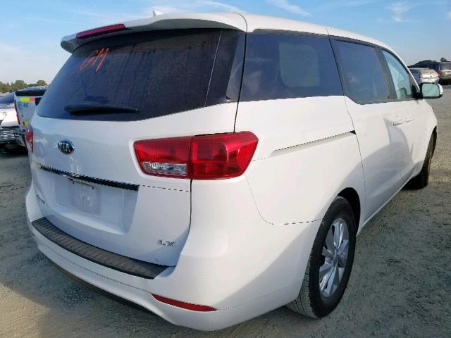 KNDMB5C17H6233248 - 2017 KIA SEDONA LX WHITE photo 4