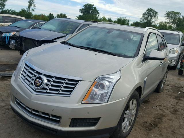 3GYFNEE31FS638734 - 2015 CADILLAC SRX LUXURY SILVER photo 2