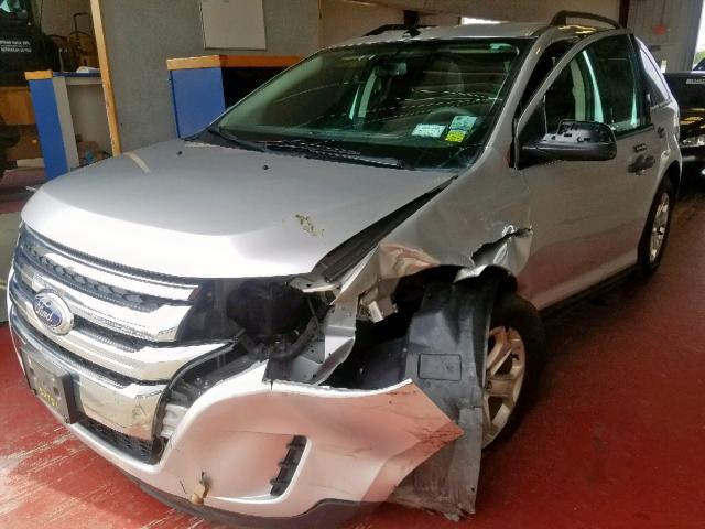 2FMDK4GC4DBC01855 - 2013 FORD EDGE SE SILVER photo 2