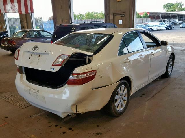 JTNBB46K093053050 - 2009 TOYOTA CAMRY HYBR WHITE photo 4